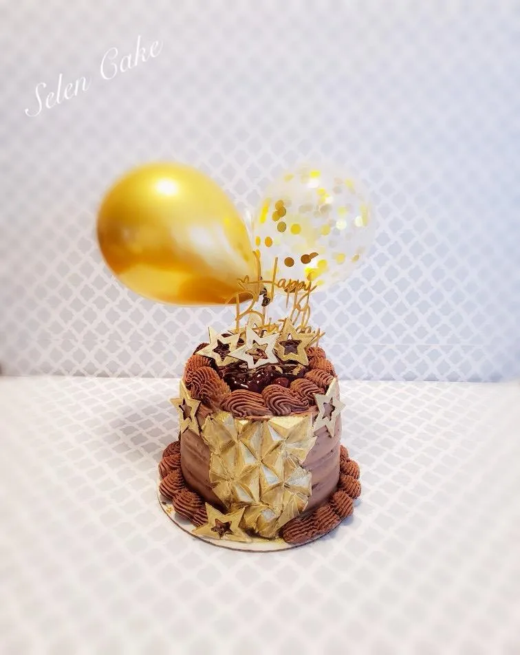 Chocolate Gold Cake